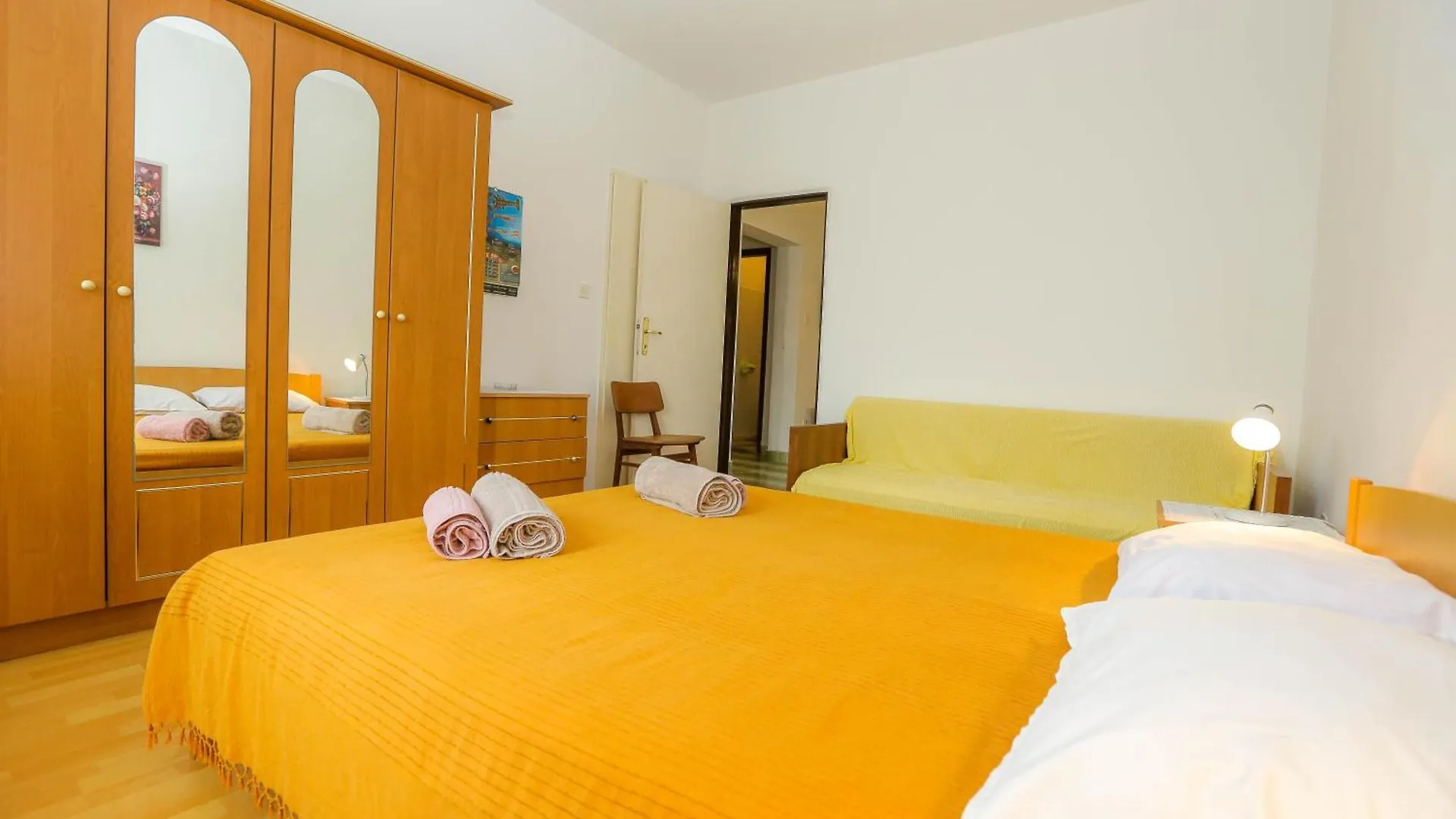 Apartments Venis Savar