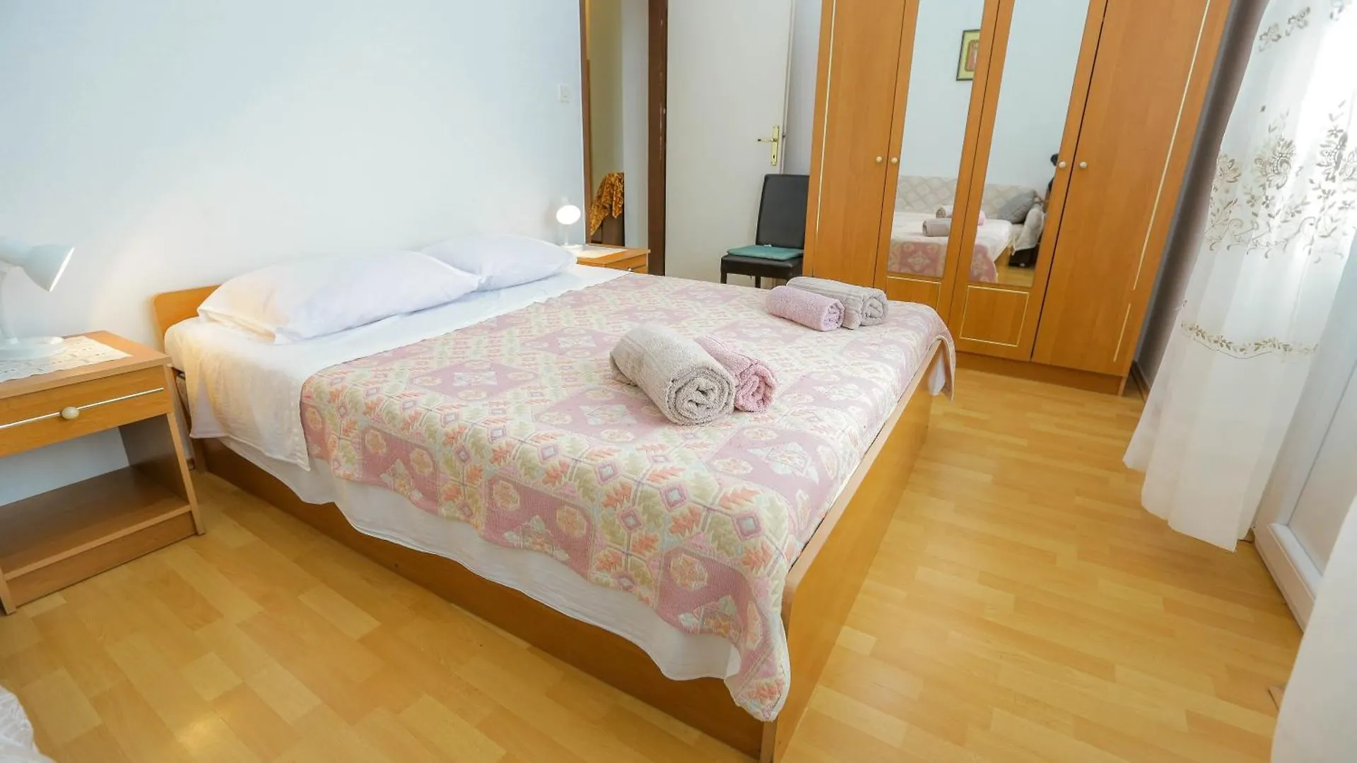 Apartments Venis Savar 0*,