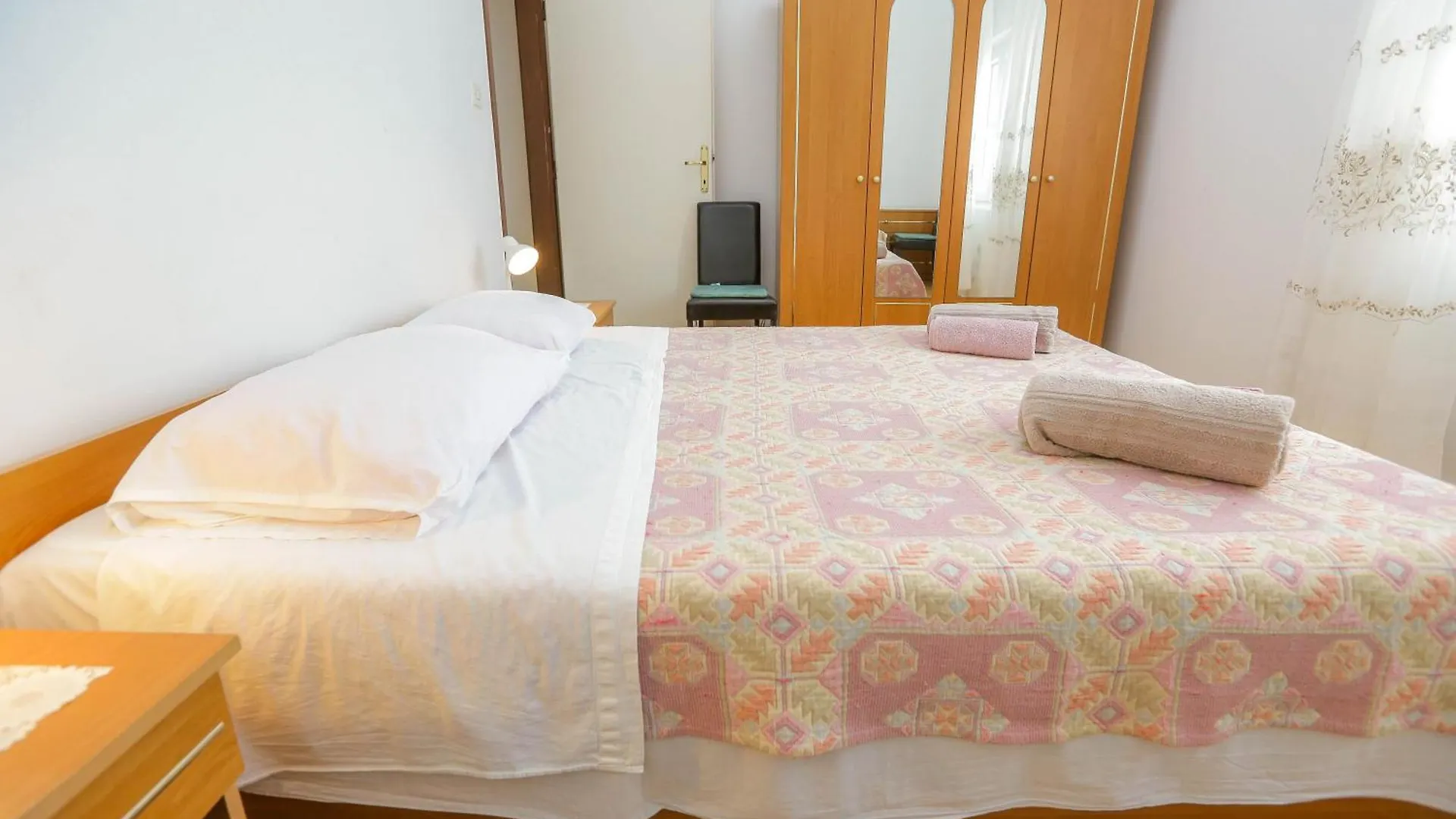 Apartments Venis Savar