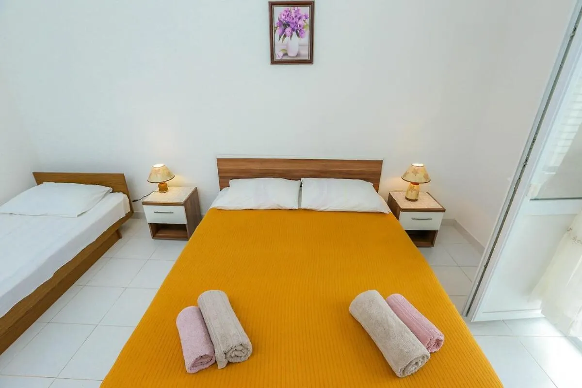 Apartments Venis Savar