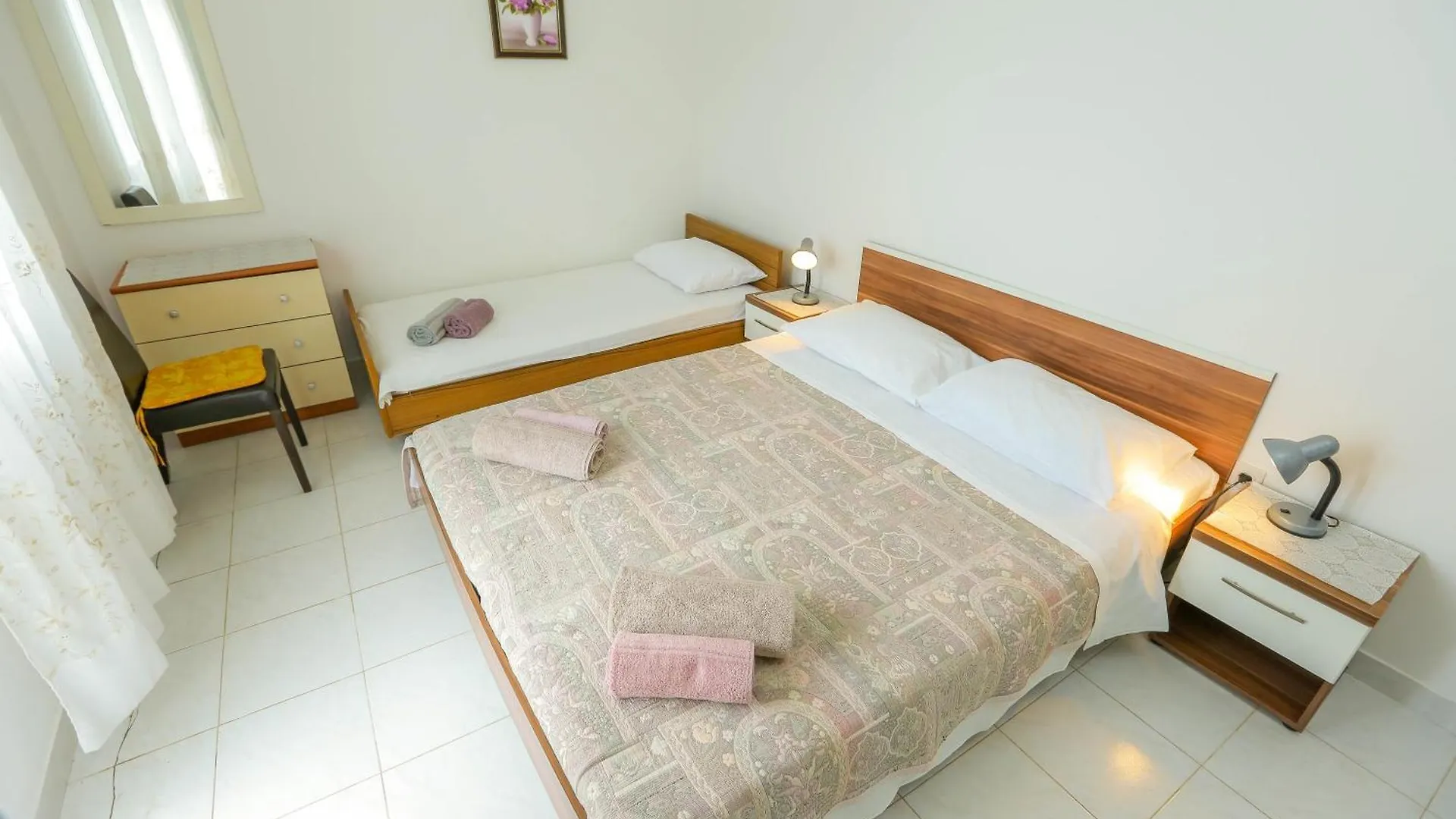 Apartments Venis Savar